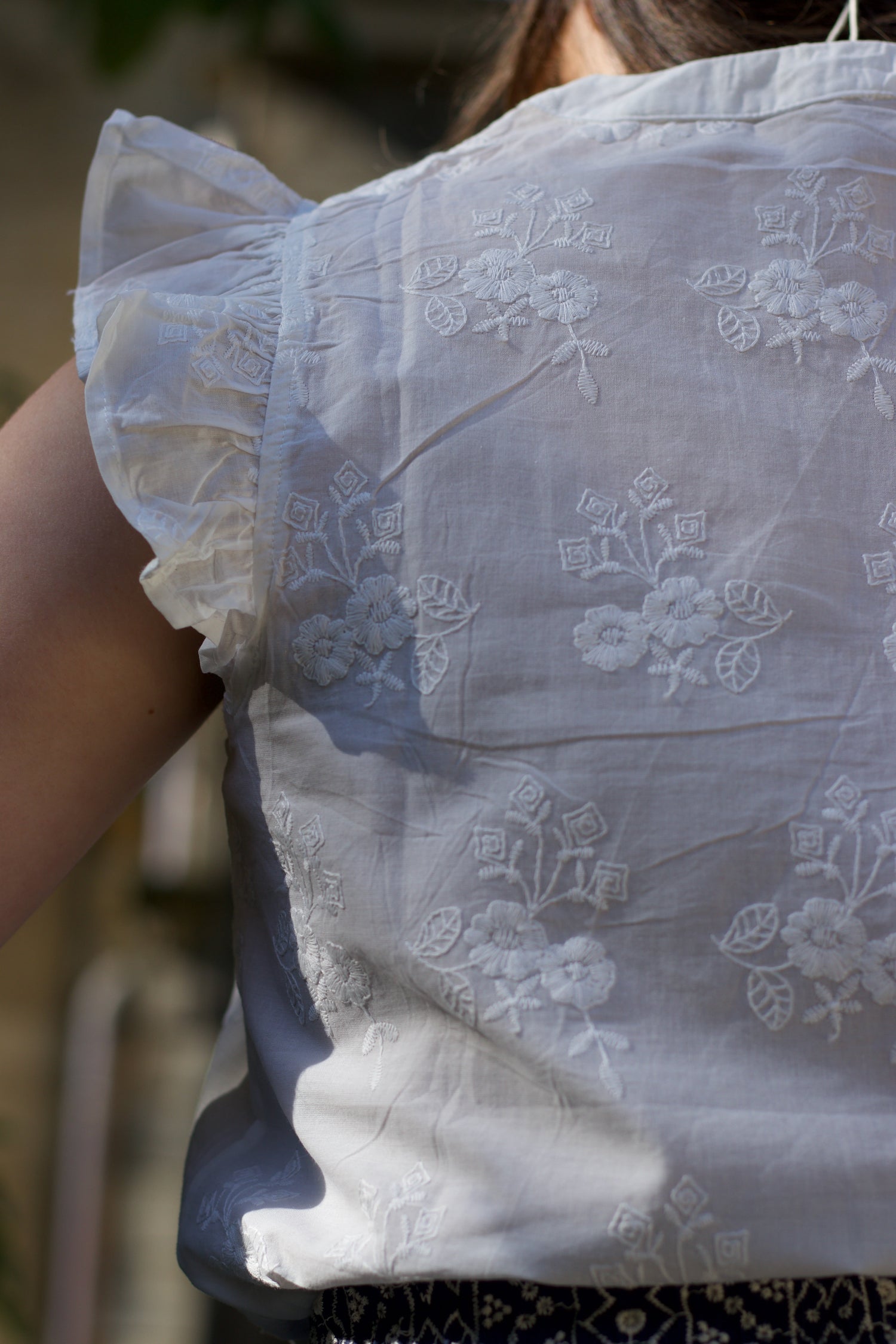 BLOUSES & CHEMISES