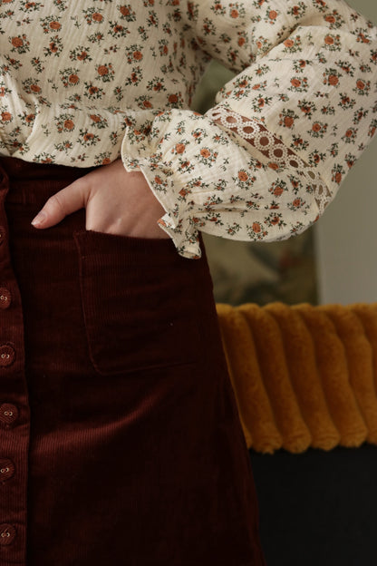 Blouses Doura écrue à fleurs camel 100% coton