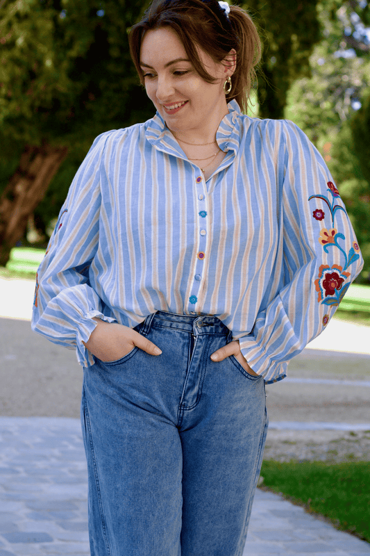 Blouse à broderies florales Azura